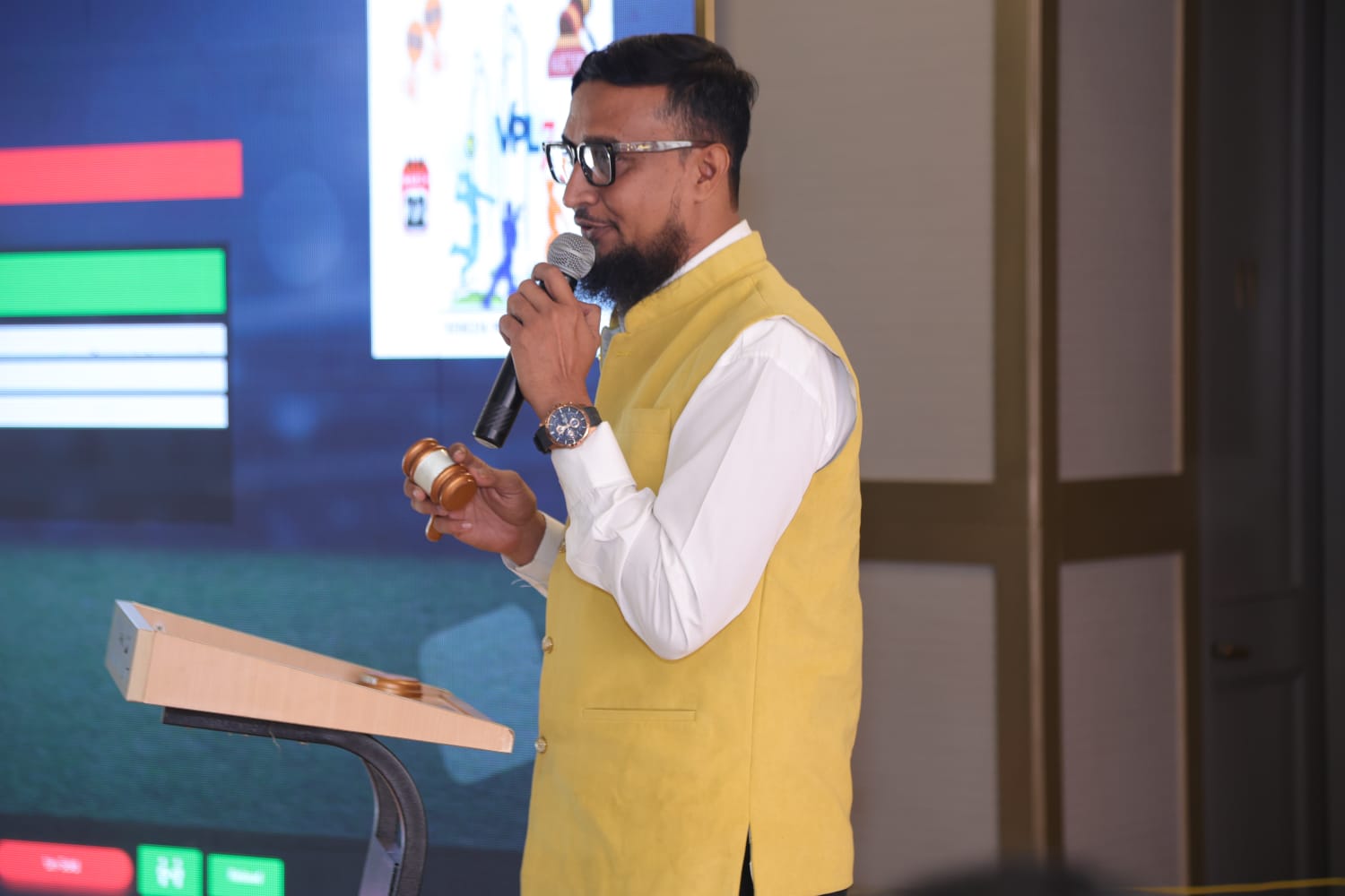 Siraj Tournament Auctioneer & Stage Show Hosting